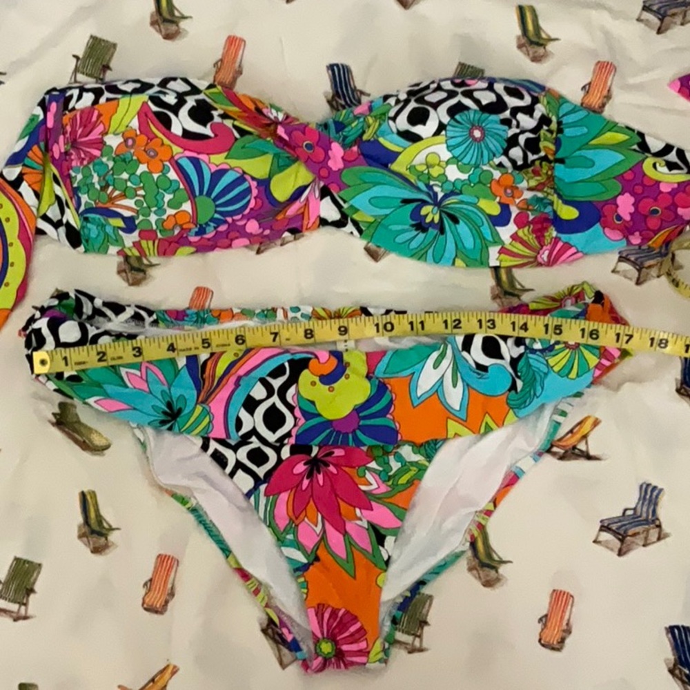 TRINA TURK 2 PC SWIMSUIT! NWOT - Picture 3 of 8
